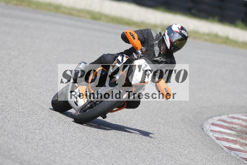 /Archiv-2025/09 22.04.2025 Cornu Master School ADR/gruen-vert/16